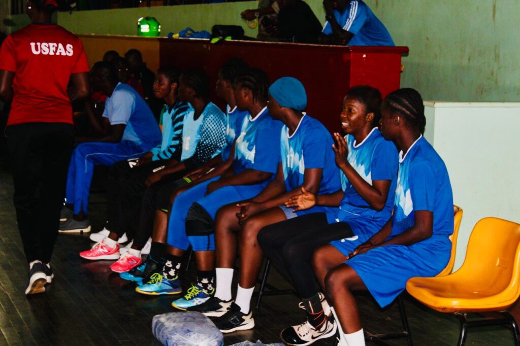 Les dames de L'USFAS, neutralisent très difficilement celles du Centre Omnisports de Missabougou (COM), ce mercredi 25 septembre 2024 au palais des sports salamatou Maïga à 26-25.