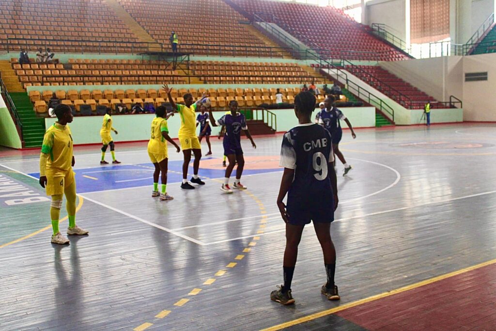 C’est faible d’expérience et très jeune que le CMB s’est fait écraser par l'AS Police, ce jeudi 26 septembre 2024 au Palais des Sports Salamatou Maïga de Bamako.