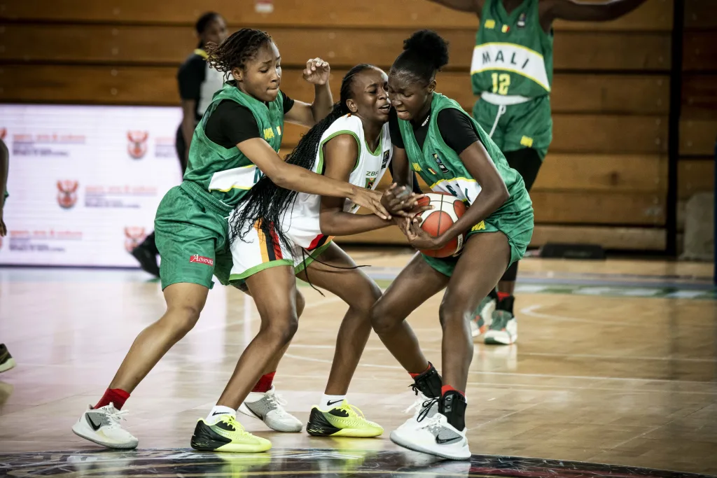 Les jeunes Maliennes ont infligé une raclée sans précédent à l'équipe zambienne, avec un score écrasant de 136 à 13, lors de leur deuxième match de l'Afrobasket U18 2024, qui se tient actuellement à Pretoria, en Afrique du Sud.