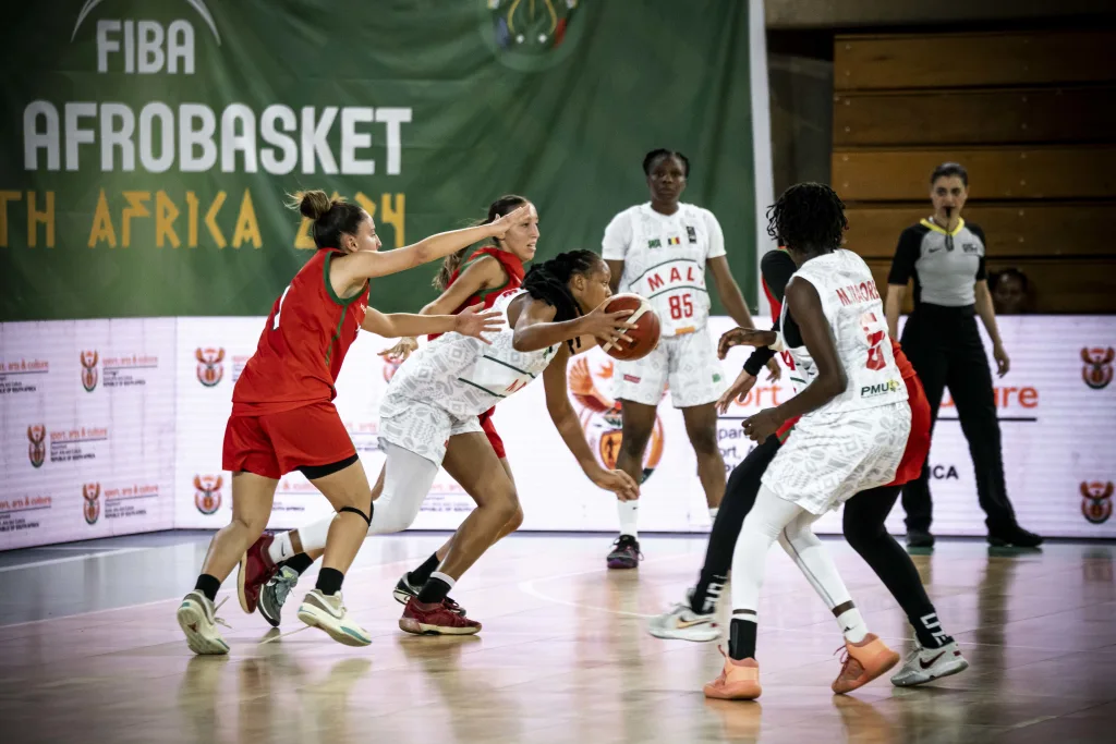 Les aiglons viennent de s'inscrire premier de la poule B de l'Afrobasket des moins de 18 ans 2024, en écrasant les dames du Maroc, le lundi 09 septembre 2024 en Afrique du Sud à Pretoria.