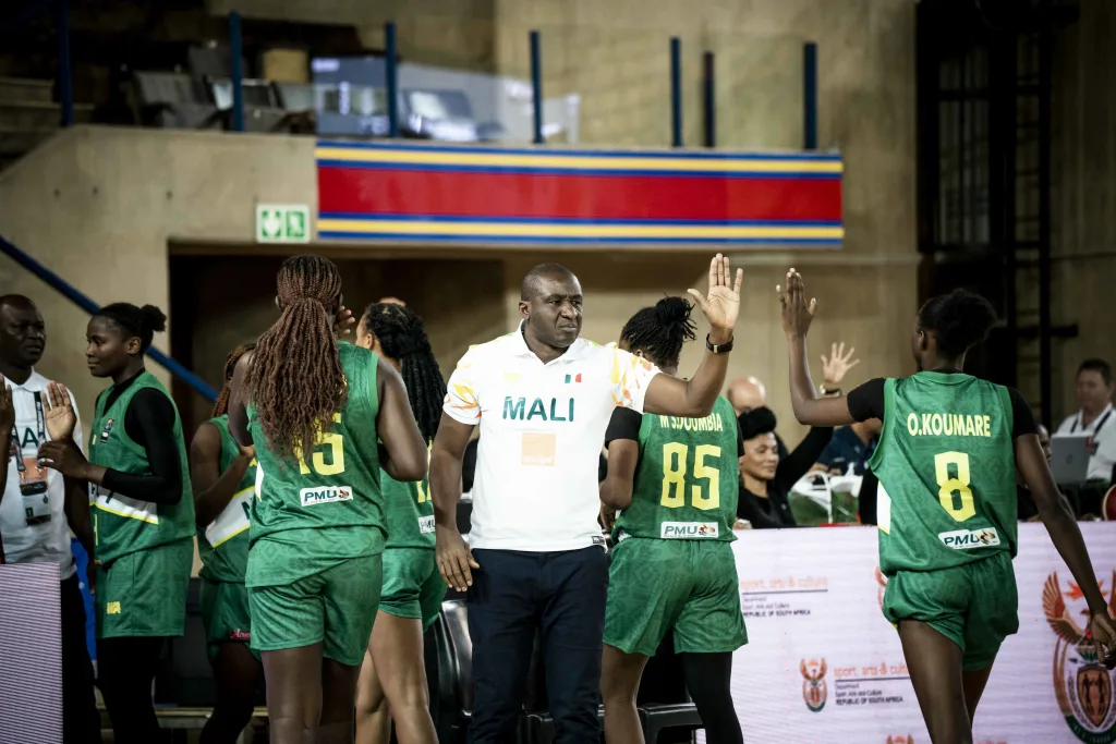 Les jeunes Maliennes ont infligé une raclée sans précédent à l'équipe zambienne, avec un score écrasant de 136 à 13, lors de leur deuxième match de l'Afrobasket U18 2024, qui se tient actuellement à Pretoria, en Afrique du Sud.