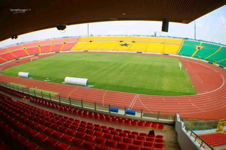 Selon libre Info, et Océan Actu news, La Confédération Africaine de Football (CAF) a officiellement retiré l’homologation du stade Baba Yara de Kumasi, au Ghana, le mercredi 11 septembre 2024.