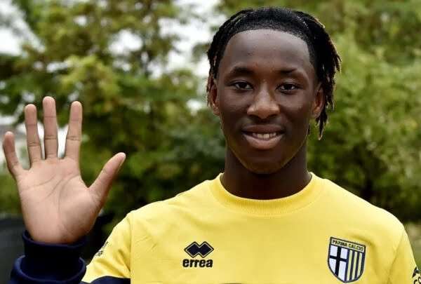 Cela fait quelque temps que l’avenir du Franco-Malien Woyo Coulibaly au Parma AC est en doute, en raison de la fin de son contrat prévue pour juin 2025.